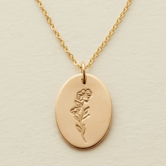 Minimalist Boho Floral Family Oval Gift Necklace - Picture 8 of 16